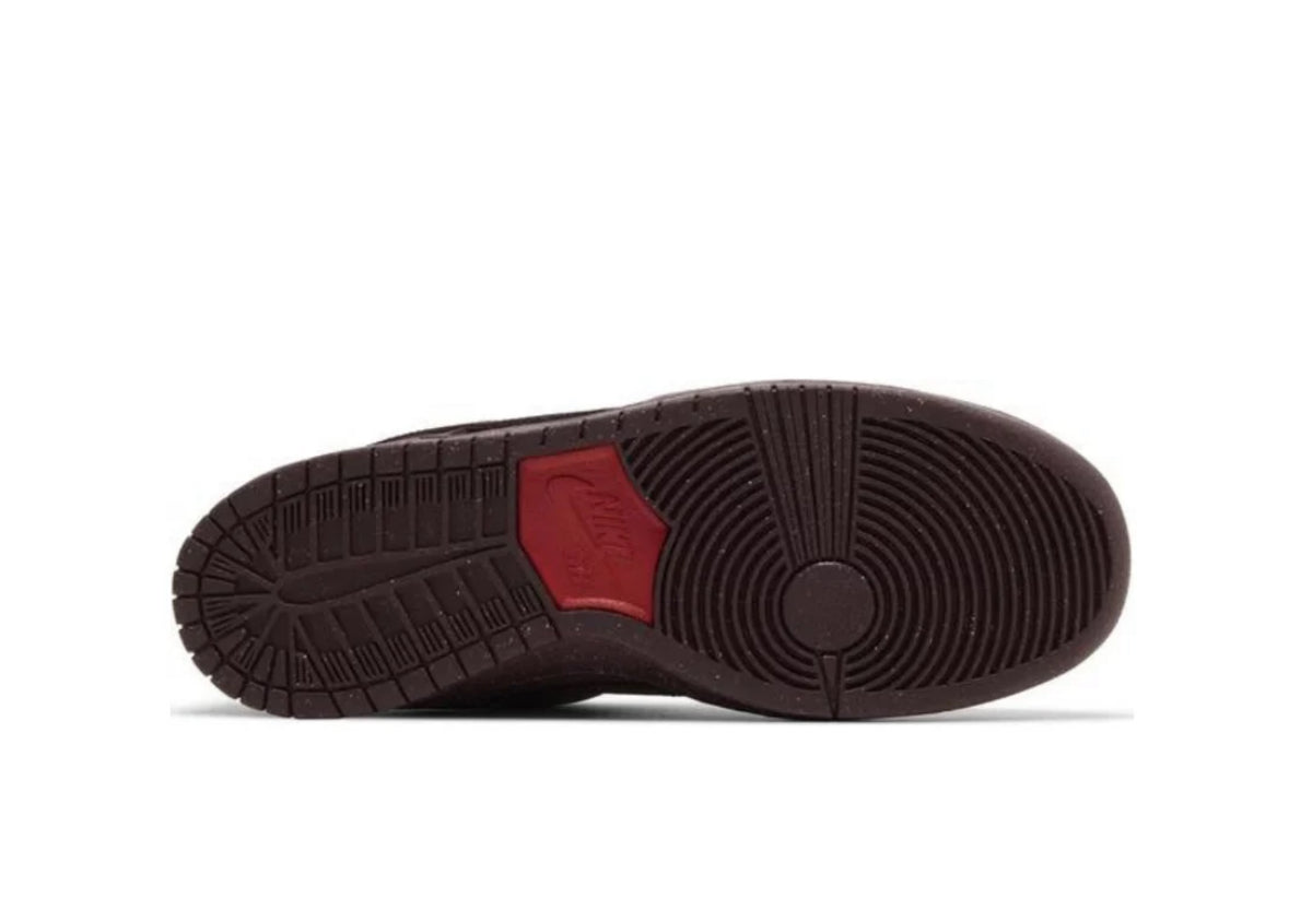 Nike Dunk Low SB 'City of Love - Burgundy Crush'