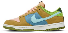 Dunk Low "Sun Club - Arctic Orange Sanded Gold"