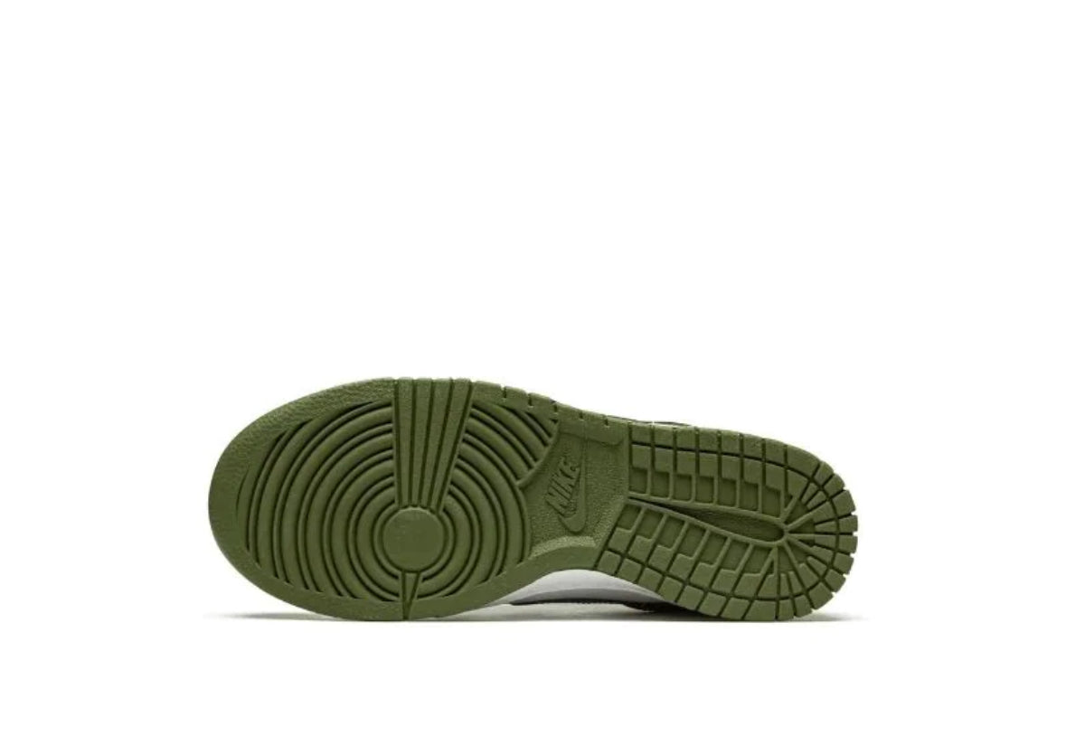 Nike Dunk Low 'Medium Olive'