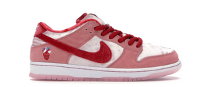 Nike SB Dunk Low StrangeLove Skateboards (Regular Box)